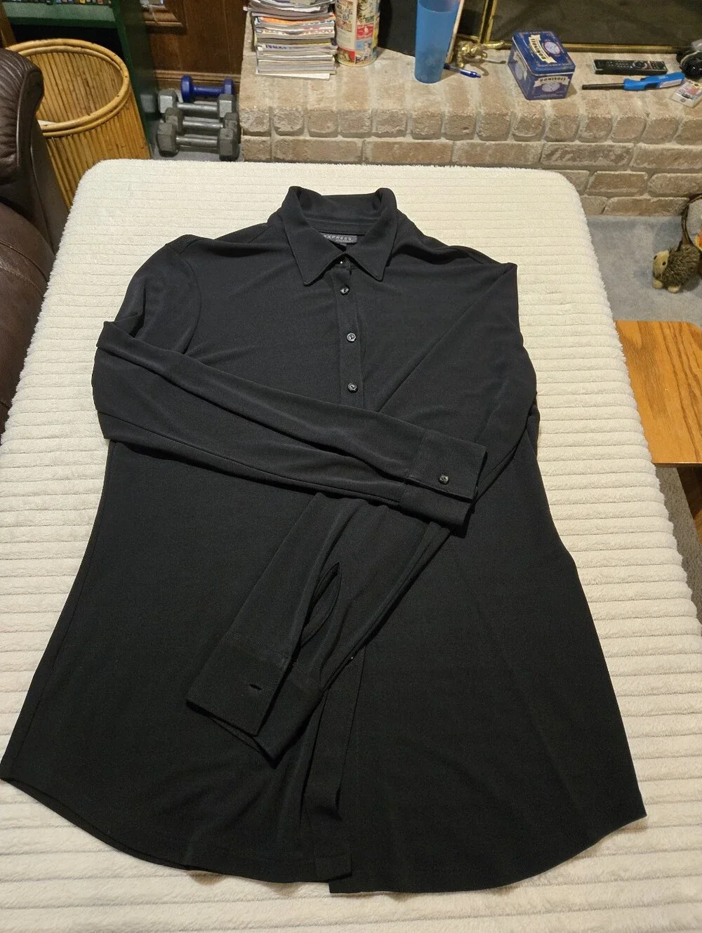 Womens Express Black Button-down Shirt - Picture 3 of 6